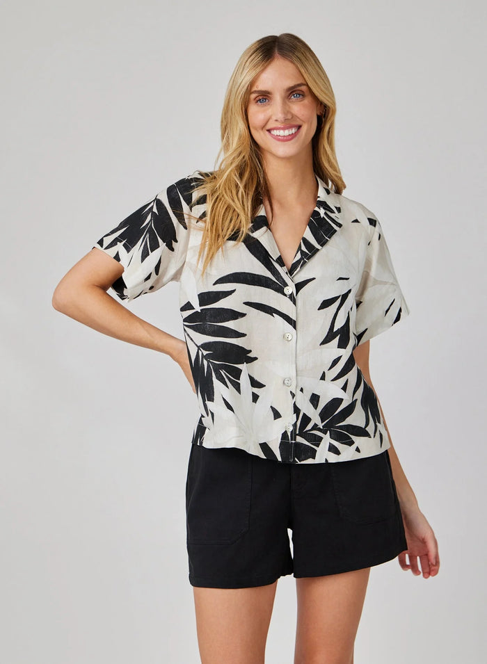 Short Sleeve Flowy Button Down -Maui Palm Print