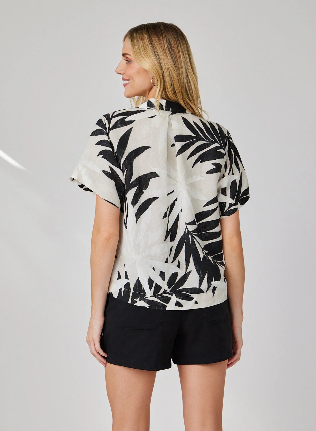 Short Sleeve Flowy Button Down -Maui Palm Print