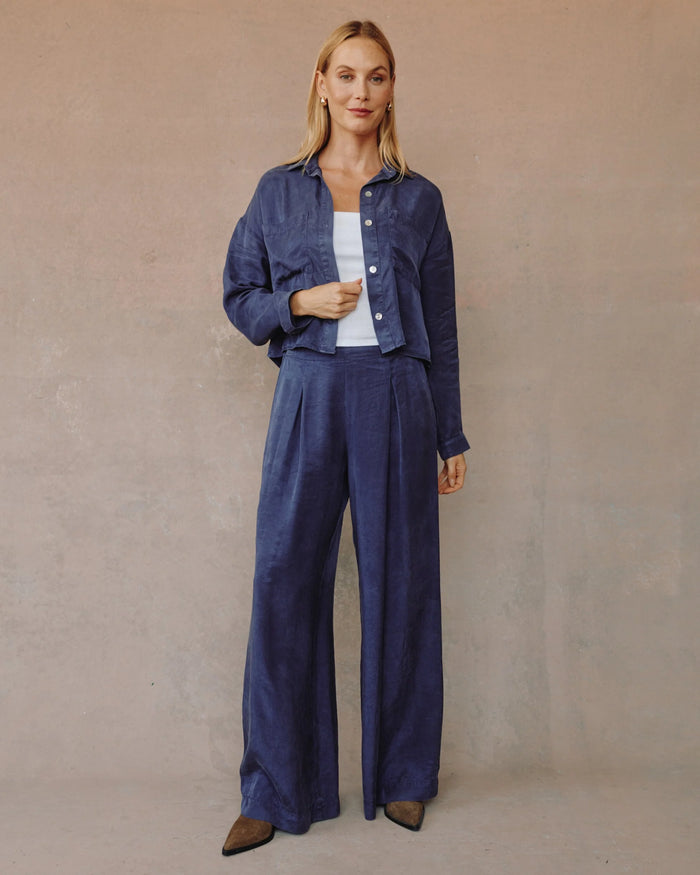 Bella Dahl Wide Hem Cropped Button Down Royal Navy