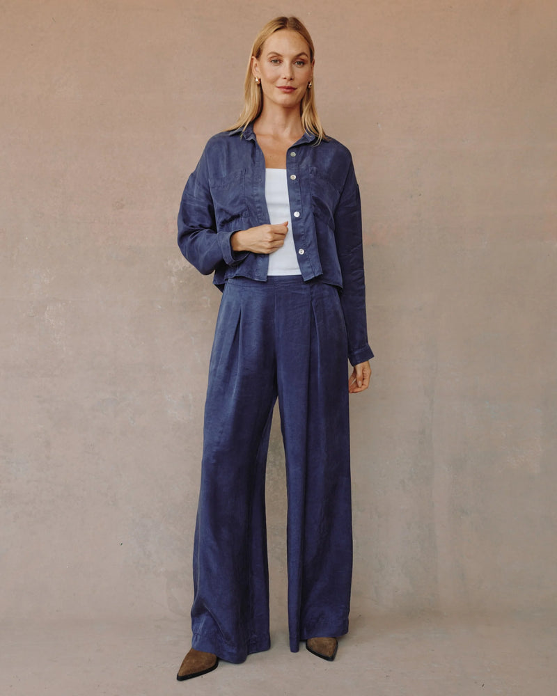 Bella Dahl Wide Hem Cropped Button Down Royal Navy
