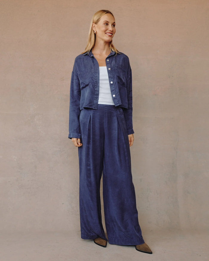Bella Dahl Wide Hem Cropped Button Down Royal Navy
