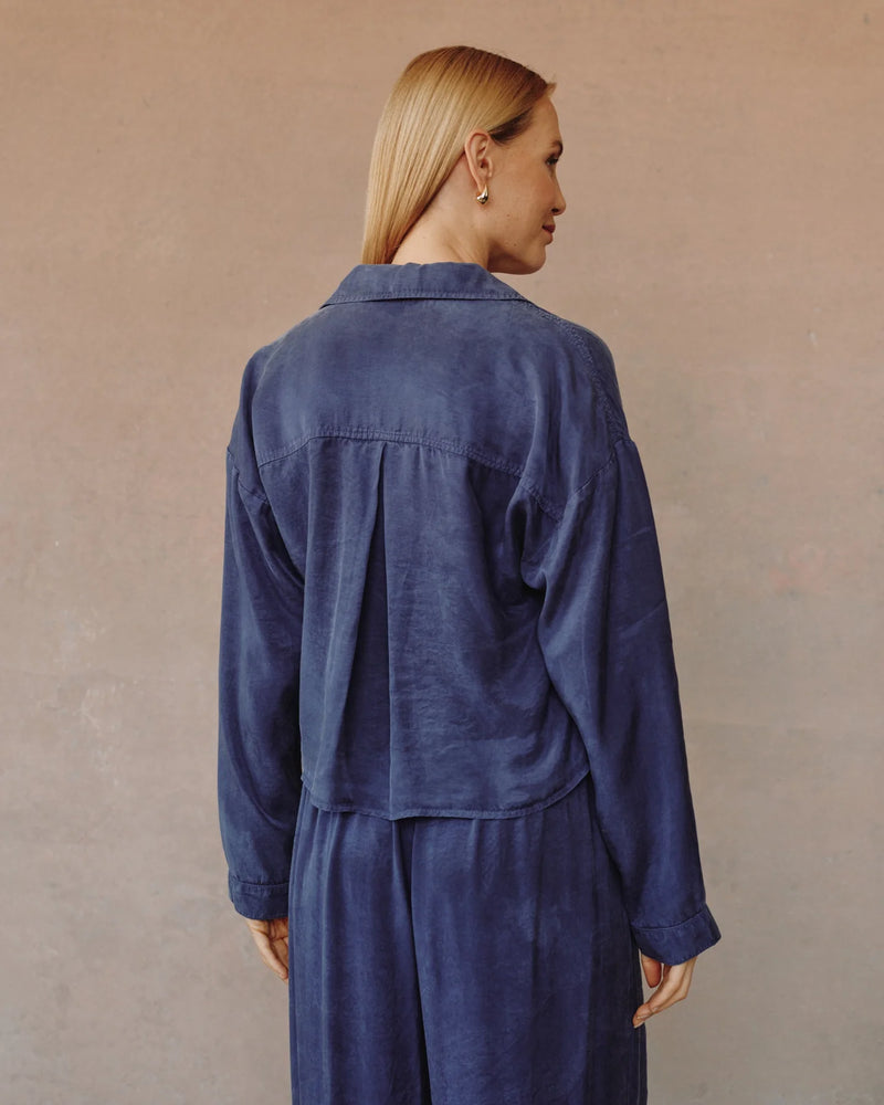 Bella Dahl Wide Hem Cropped Button Down Royal Navy