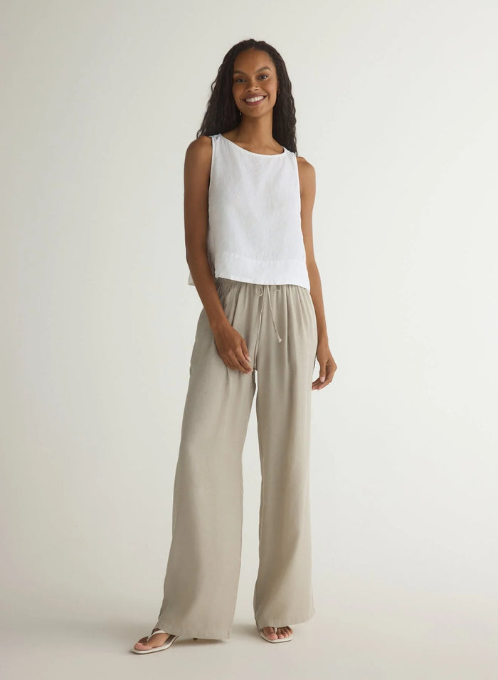 Wide Leg Pleated Pant